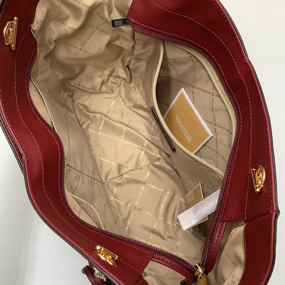MICHAEL KORS 
Jet Set Large Logo Tote Shoulder Bag
COLOR DARK CHERRY
NWT - Picture 7 of 16
